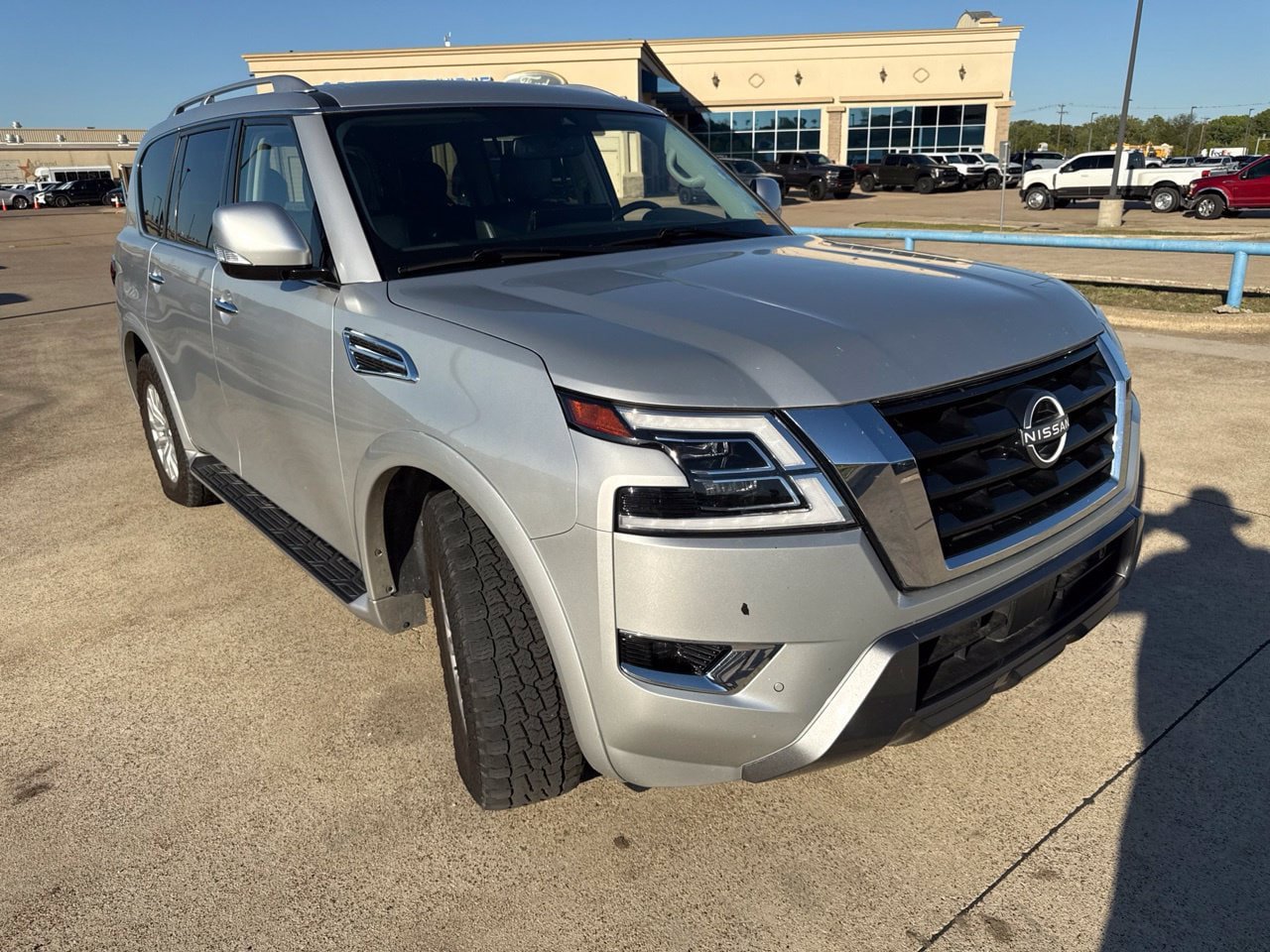 Used 2024 Nissan Armada SV RWD image 18