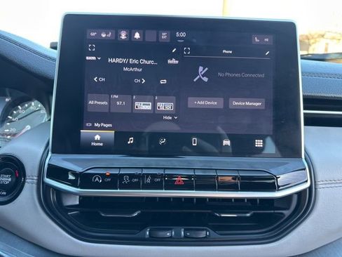 Certified 2022 Jeep Compass Limited image 10