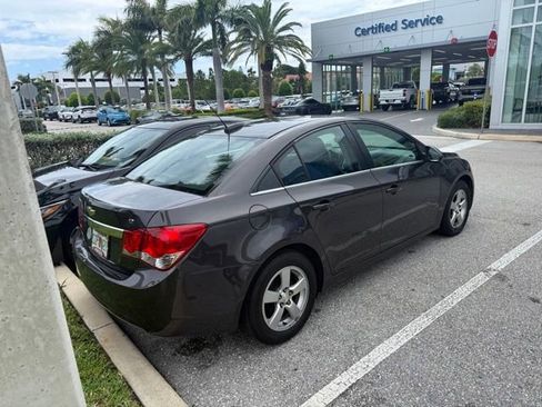 Used 2015 Chevrolet Cruze LT FWD image 3