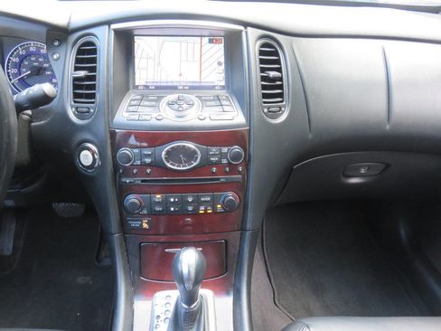 Used 2016 INFINITI QX50 AWD w/ Premium Plus Package image 15