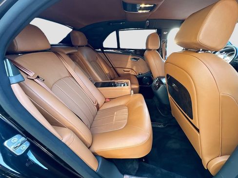 Used 2011 Bentley Mulsanne RWD image 29
