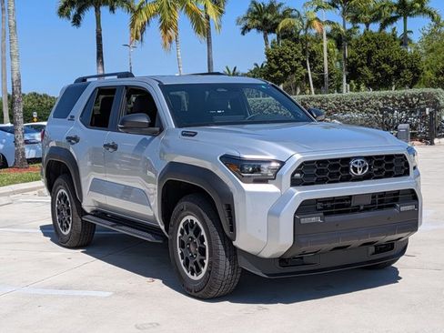 Used 2025 Toyota 4Runner TRD Off-Road Premium image 3