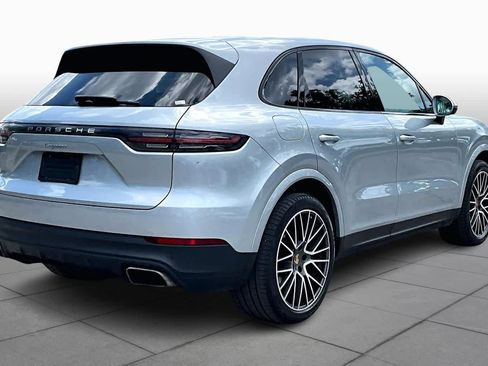 Used 2021 Porsche Cayenne AWD/4WD image 12