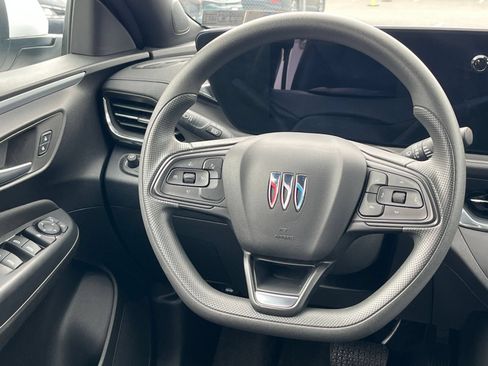 Used 2025 Buick Envista Preferred FWD image 28