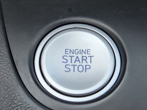 Used 2024 Hyundai Elantra SEL w/ Convenience Package FWD image 20