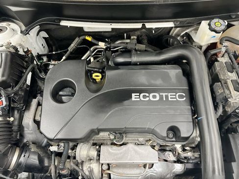 Used 2021 Chevrolet Equinox Premier FWD image 25