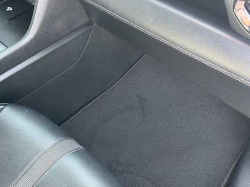 Used 2025 Honda Pilot EX-L image 22