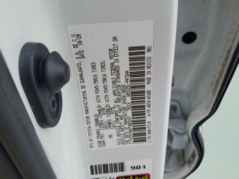 Used 2021 Toyota Tacoma SR5 RWD image 28