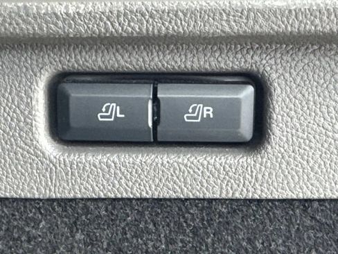 Used 2022 Lincoln Corsair FWD w/ Equipment Group 101A image 14