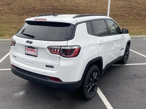 New 2026 Jeep Compass Latitude image 8