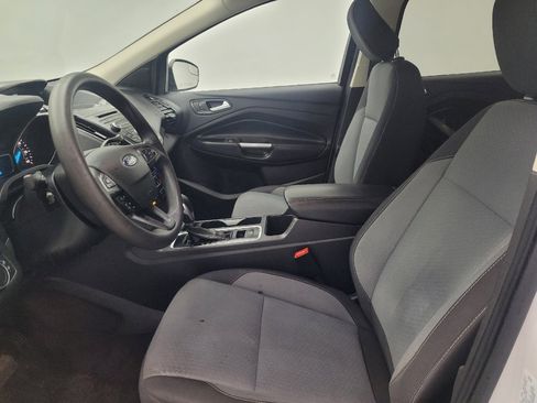 Used 2018 Ford Escape SE image 17