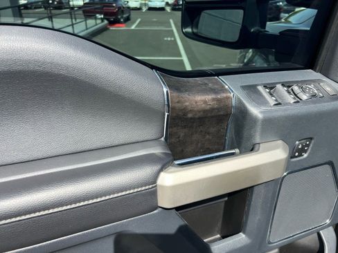 Used 2022 Ford F250 Lariat w/ Lariat Value Package image 23