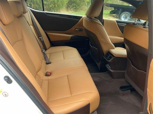 Used 2019 Lexus ES 350 w/ Premium Package image 33