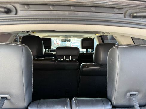 Used 2017 INFINITI QX60 Luxe w/ Deluxe Technology Package image 10