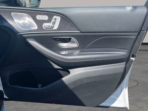 Used 2022 Mercedes-Benz GLS 450 4MATIC image 44