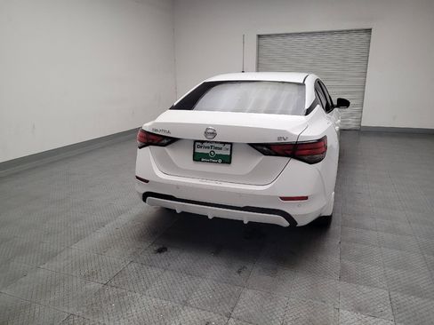 Used 2022 Nissan Sentra SV FWD image 7