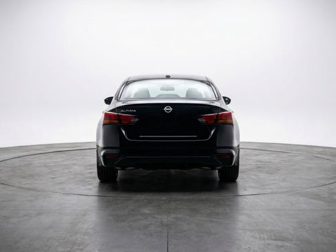 Used 2025 Nissan Altima 2.5 SV image 7