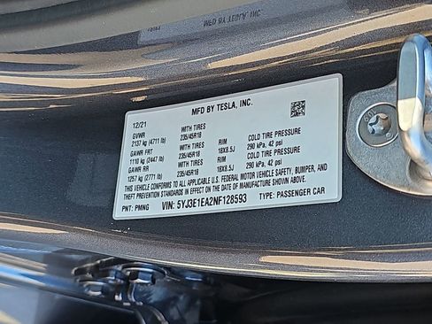 Used 2022 Tesla Model 3 image 40