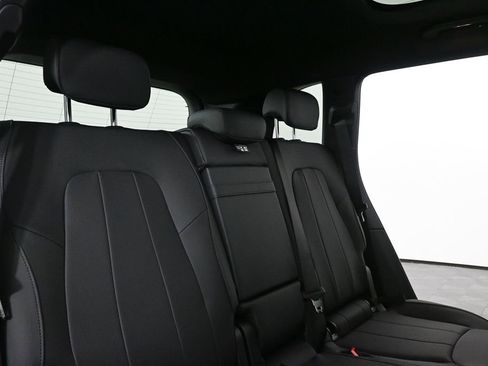 New 2026 Mercedes-Benz GLB 250 image 21