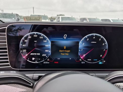 Used 2024 Mercedes-Benz GLS 63 AMG 4MATIC image 24