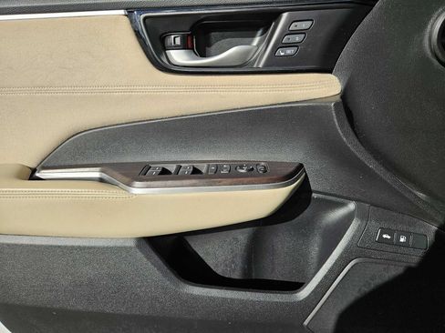 Certified 2018 Honda Clarity Touring image 24