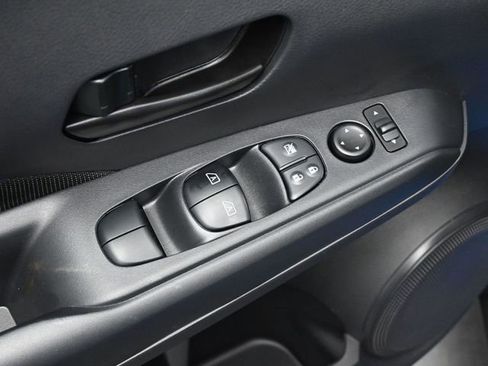 New 2025 Nissan Kicks Play S FWD image 10