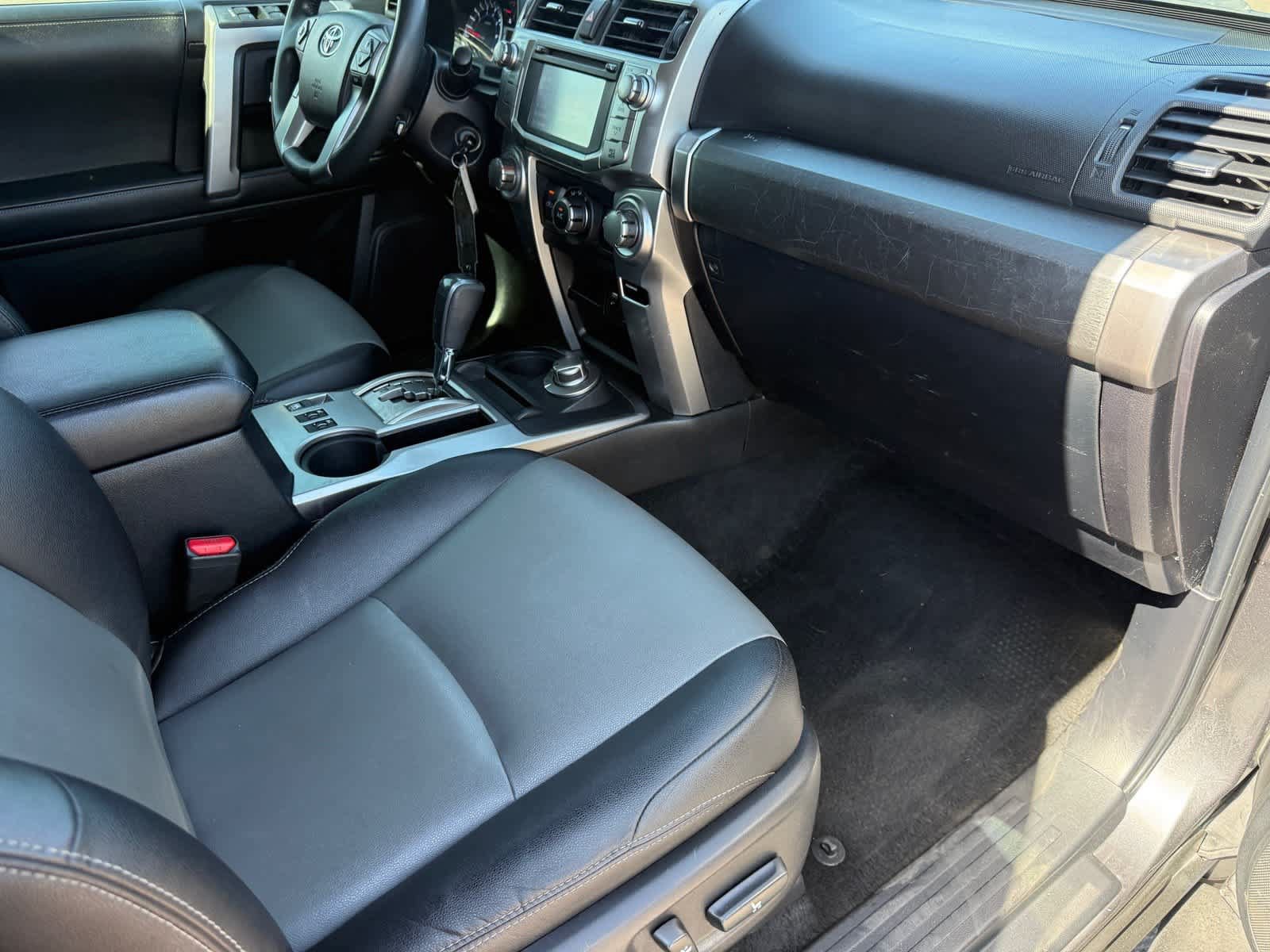 Used 2018 Toyota 4Runner SR5 Premium AWD/4WD image 31