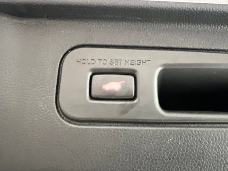 Used 2024 Honda Pilot EX-L image 9