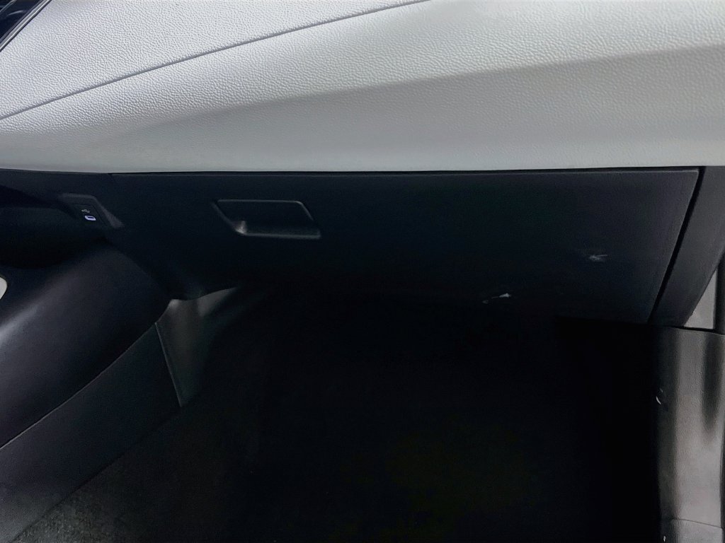 Used 2026 Toyota Corolla SE FWD image 30