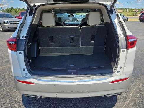 Used 2018 Buick Enclave Premium FWD image 16