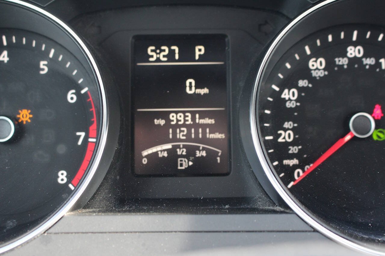 Used 2016 Volkswagen Jetta SE FWD image 11