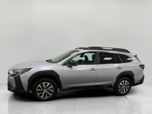 Used 2025 Subaru Outback Premium w/ Popular Package #1A AWD/4WD image 9