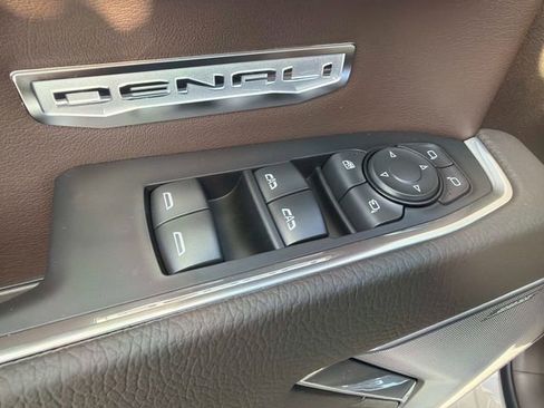 New 2026 GMC Sierra 1500 Denali w/ Denali Reserve Package AWD/4WD image 18