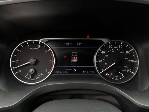 Used 2025 Nissan Rogue SV FWD image 37