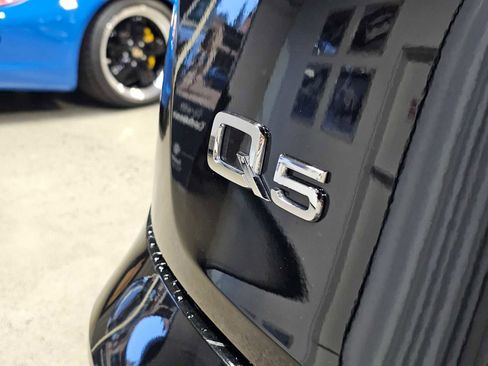 Used 2023 Audi Q5 2.0T Premium w/ Convenience Package image 14