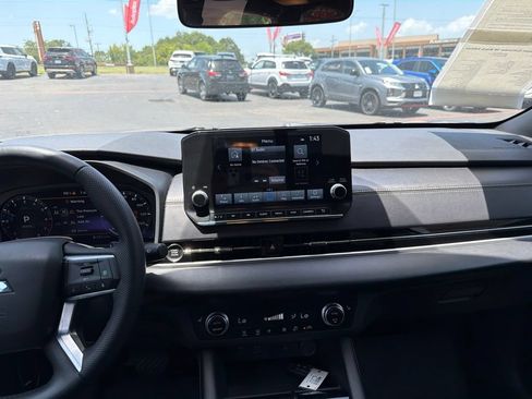 Used 2024 Mitsubishi Outlander SE Black Edition FWD image 39