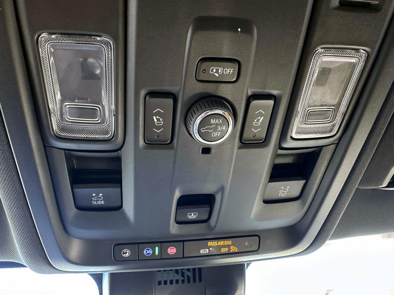 Used 2025 Chevrolet Suburban RST w/ Comfort Package AWD/4WD image 28