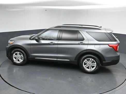 Certified 2021 Ford Explorer XLT w/ Equipment Group 202A AWD/4WD image 48