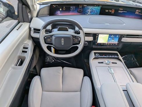 New 2026 Lincoln Navigator L Reserve w/ Jet Appearance Package image 14