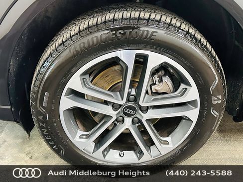 Certified 2025 Audi Q5 Premium w/ Convenience Package AWD/4WD image 32