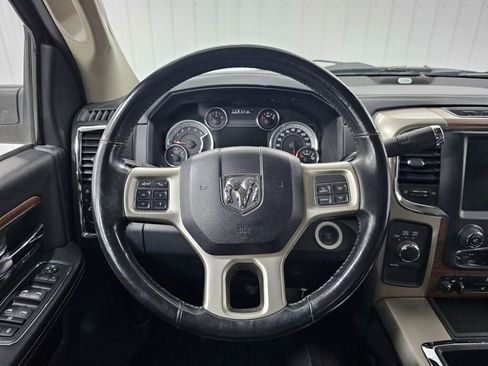 Used 2013 RAM 2500 Laramie w/ Cold Weather Group image 10