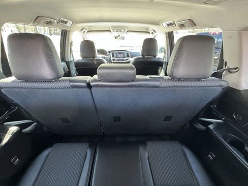 Used 2015 Toyota Highlander Plus image 20