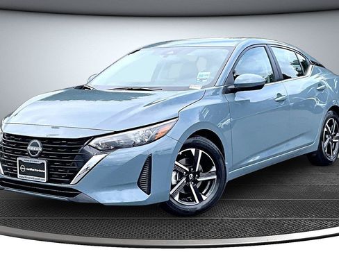 Used 2025 Nissan Sentra SV w/ All-Weather Package FWD image 4