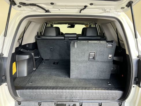 Used 2020 Toyota 4Runner Nightshade image 37