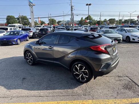 Used 2018 Toyota C-HR XLE FWD image 6