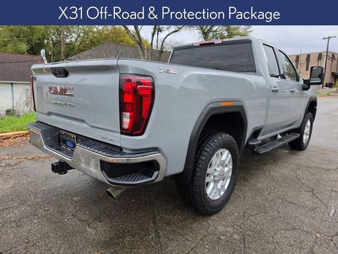 Used 2024 GMC Sierra 2500 SLE w/ SLE Value Package; image 3