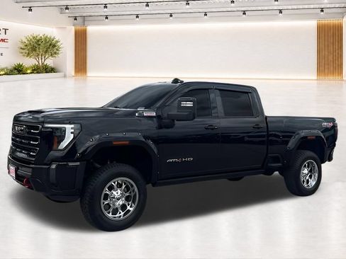 Used 2024 GMC Sierra 2500 AT4 w/ AT4 Premium Plus Package AWD/4WD image 4