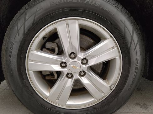 Used 2021 Chevrolet Trax LT AWD/4WD image 31