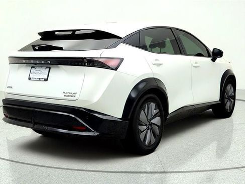 Used 2024 Nissan Ariya AWD image 5