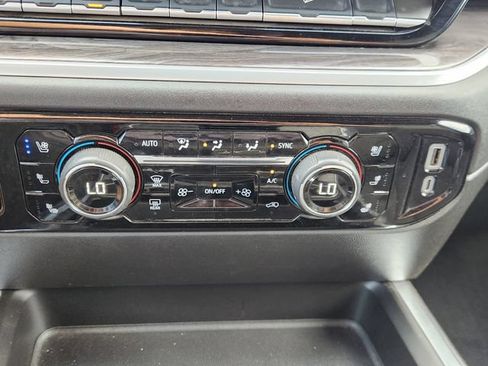 Used 2025 Chevrolet Silverado 2500 LTZ w/ LTZ Convenience Package AWD/4WD image 22